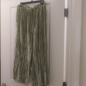 Zara crush velour Capri pants